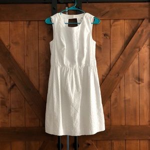 NEW vineyard vines eyelet trim dress